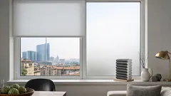 Alternative alle tende: 6 idee moderne per privacy e luce senza polvere